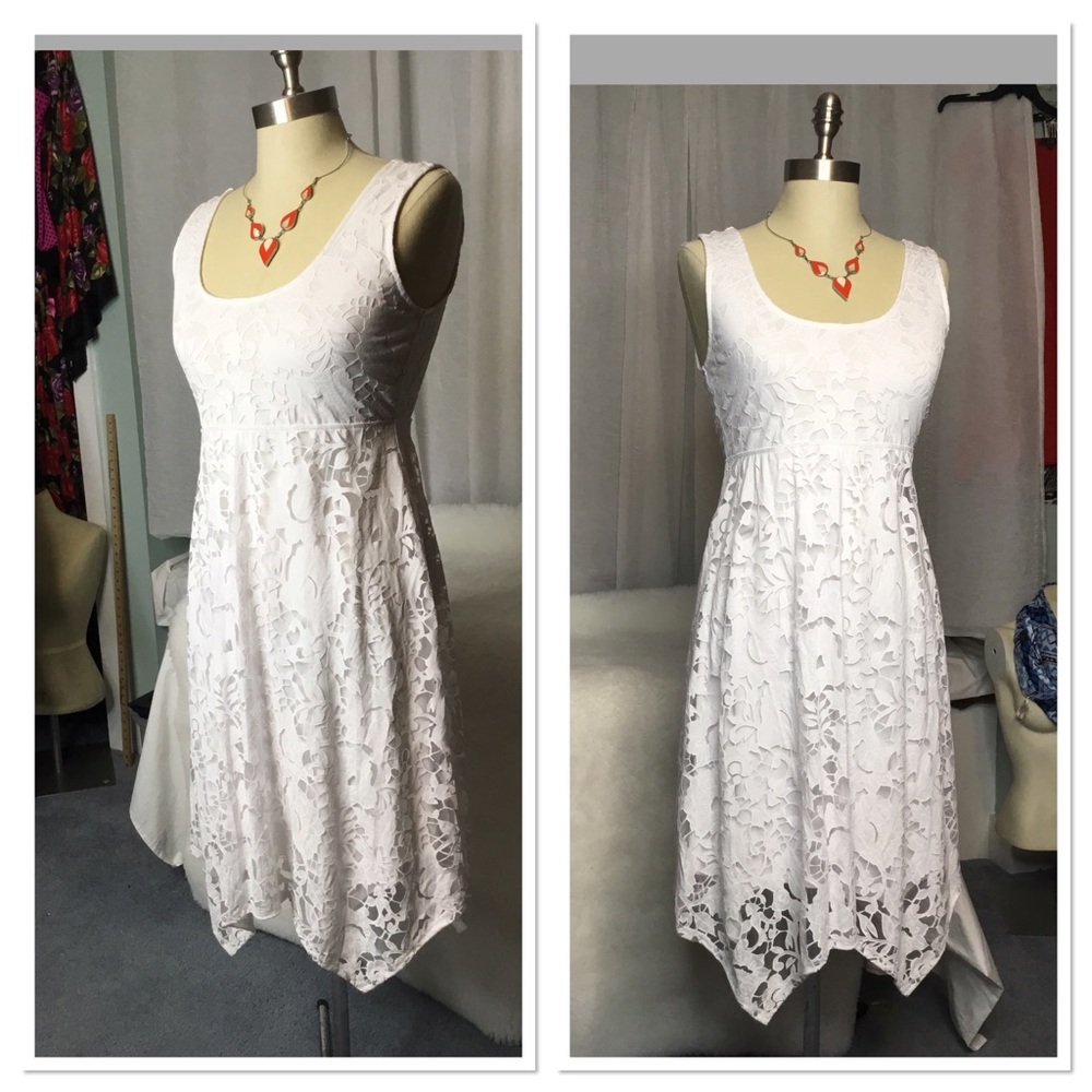 Adorable white lace sharbite dress size X-small